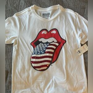 Lucky Brand T-shirt XSMALL
NEW WITH TAGS-White
Patriotic Rolling Stones- Sparkly